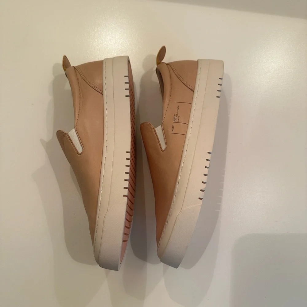 New ONCEPT Laguna Slip on Sneakers. Size 7.5.